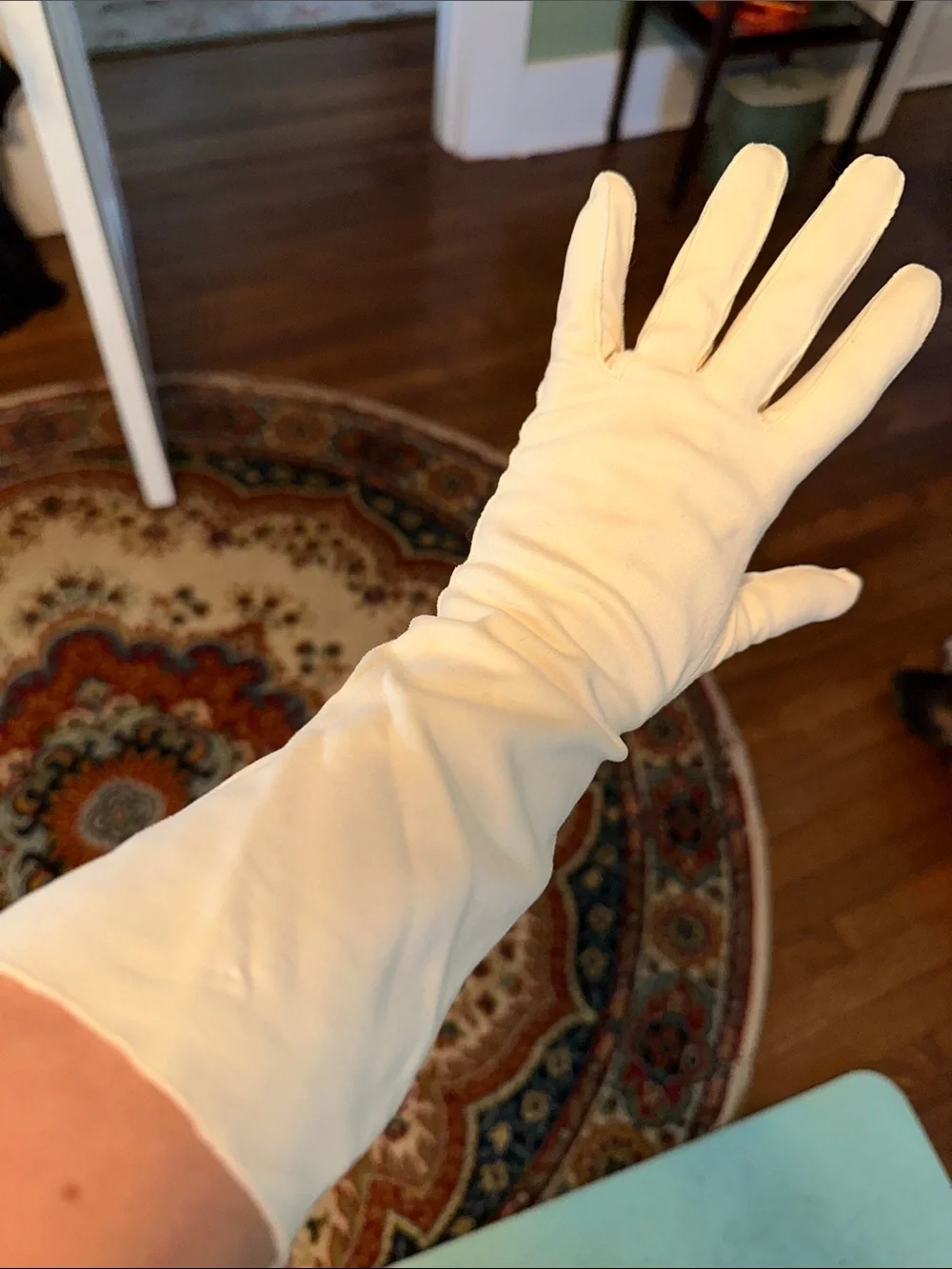 Vintage Grandoe Whisper Weights Cream/Ivory Long Cotton Fabric Gloves